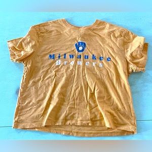Milwaukee Brewers crop tee
